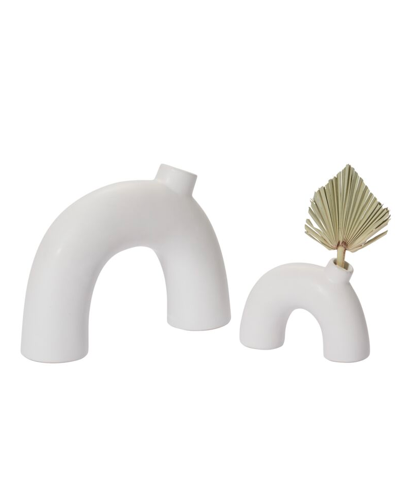 Elia Ceramic Bud Vase – Matte White Sculptural Accent