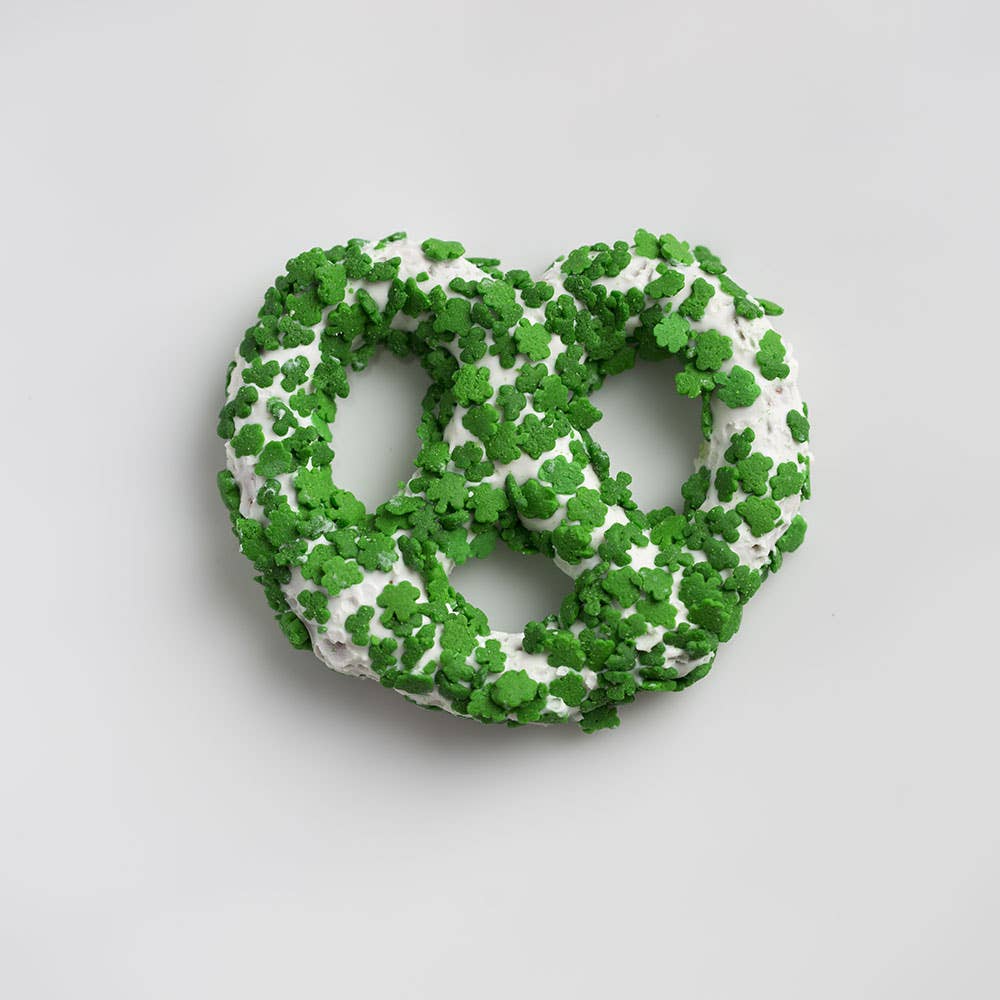 Rae Lou's Edible Art - Shamrock Twist: White