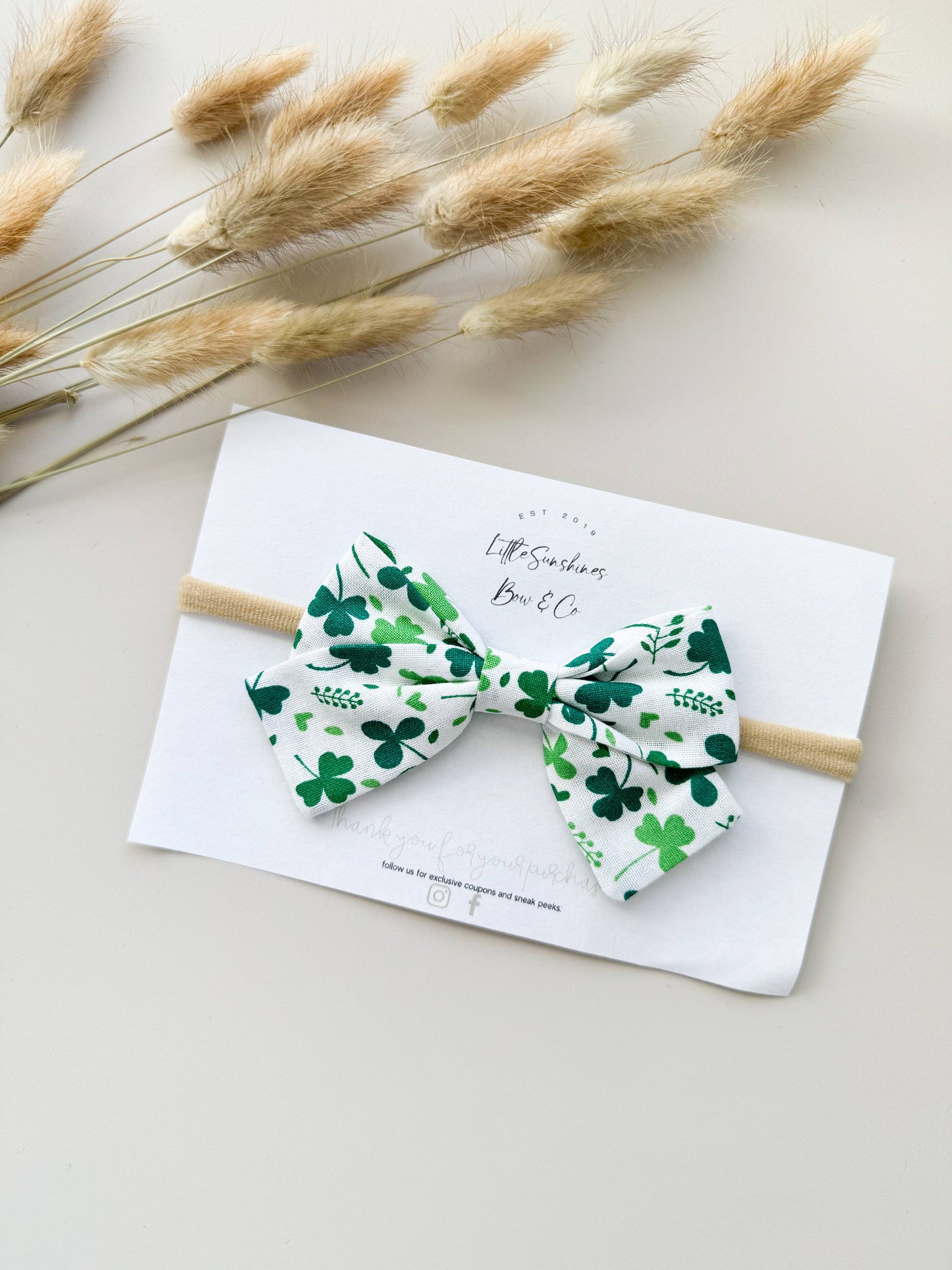 Little Sunshines Bow & Co - White Clovers St Patricks Day Pinwheel Bow: Alligator Clip
