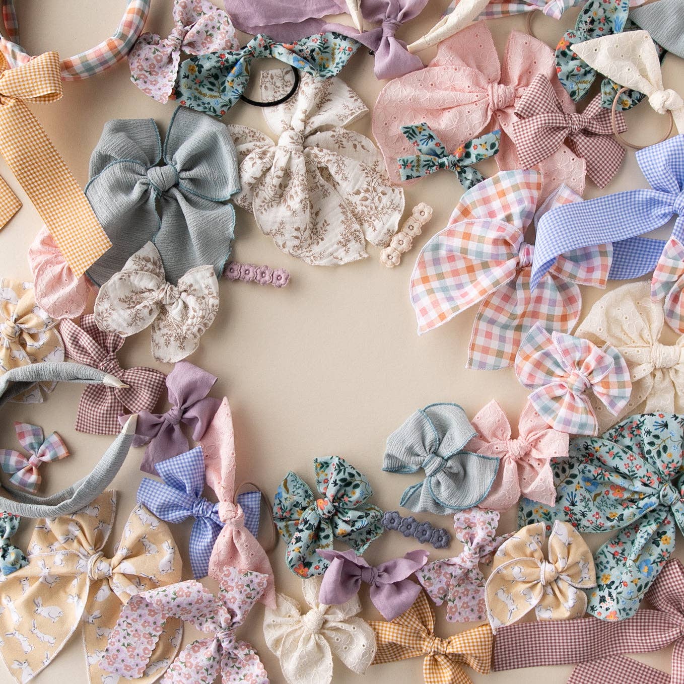 Modern Piggy - Secret Garden | Hand-tied Bow: Nylon Headband