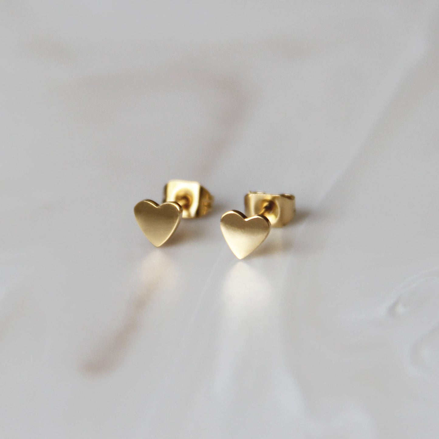 MAIVE - Heart Studs: Gold