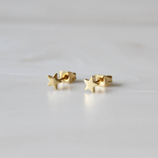 MAIVE - Star Studs: Gold