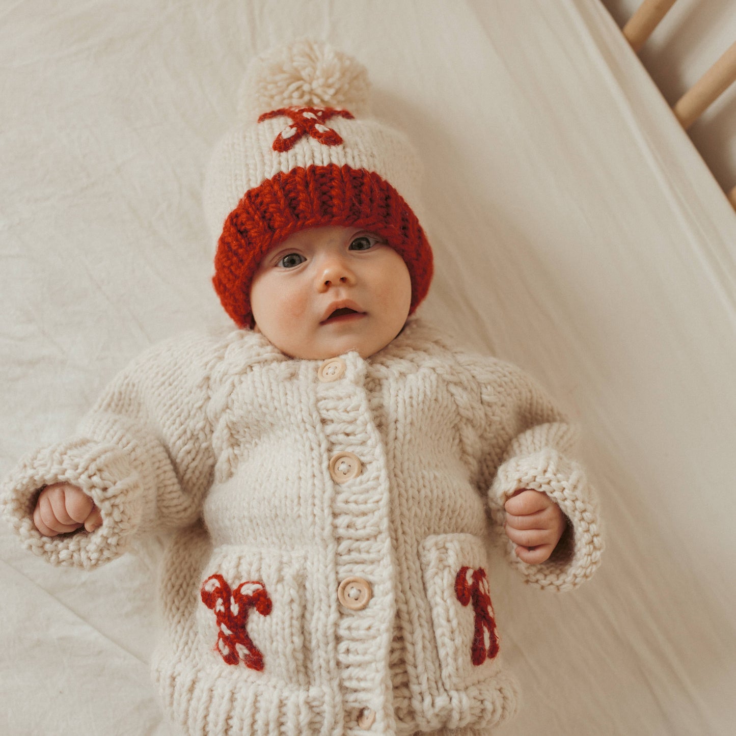 Huggalugs - Candy Cane Beanie Hat Baby & Kids: Medium (6-24 months)