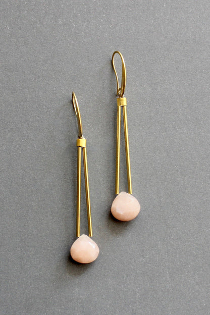 David Aubrey Jewelry - ISLE31 Peach moonstone geometric drop earrings