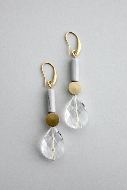 David Aubrey Jewelry - GNDE88 gray and crystal glass earrings