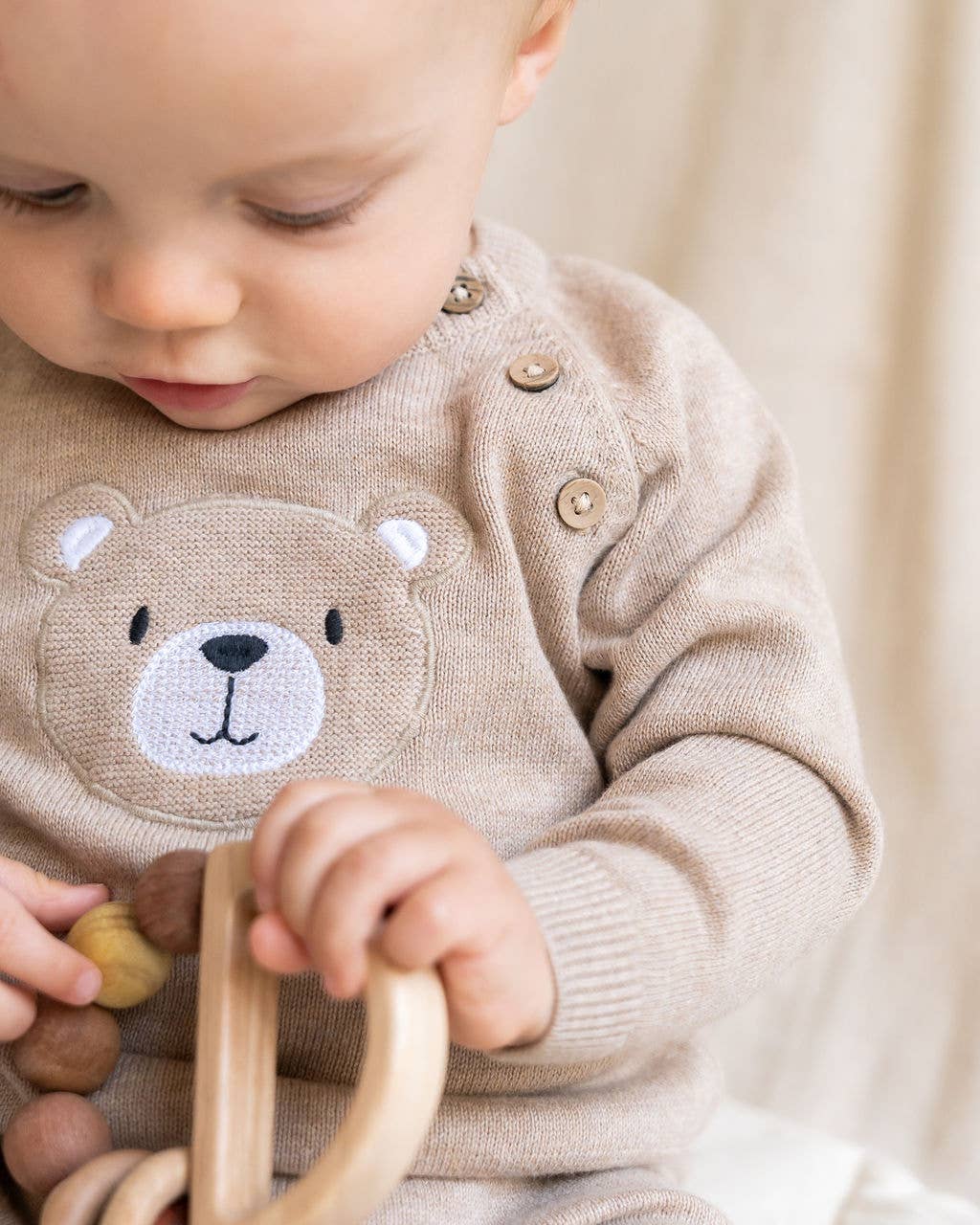 Viverano Organics - Teddy Bear Applique Baby Raglan Pullover (Organic Cotton): Oat Heather / 3-6M