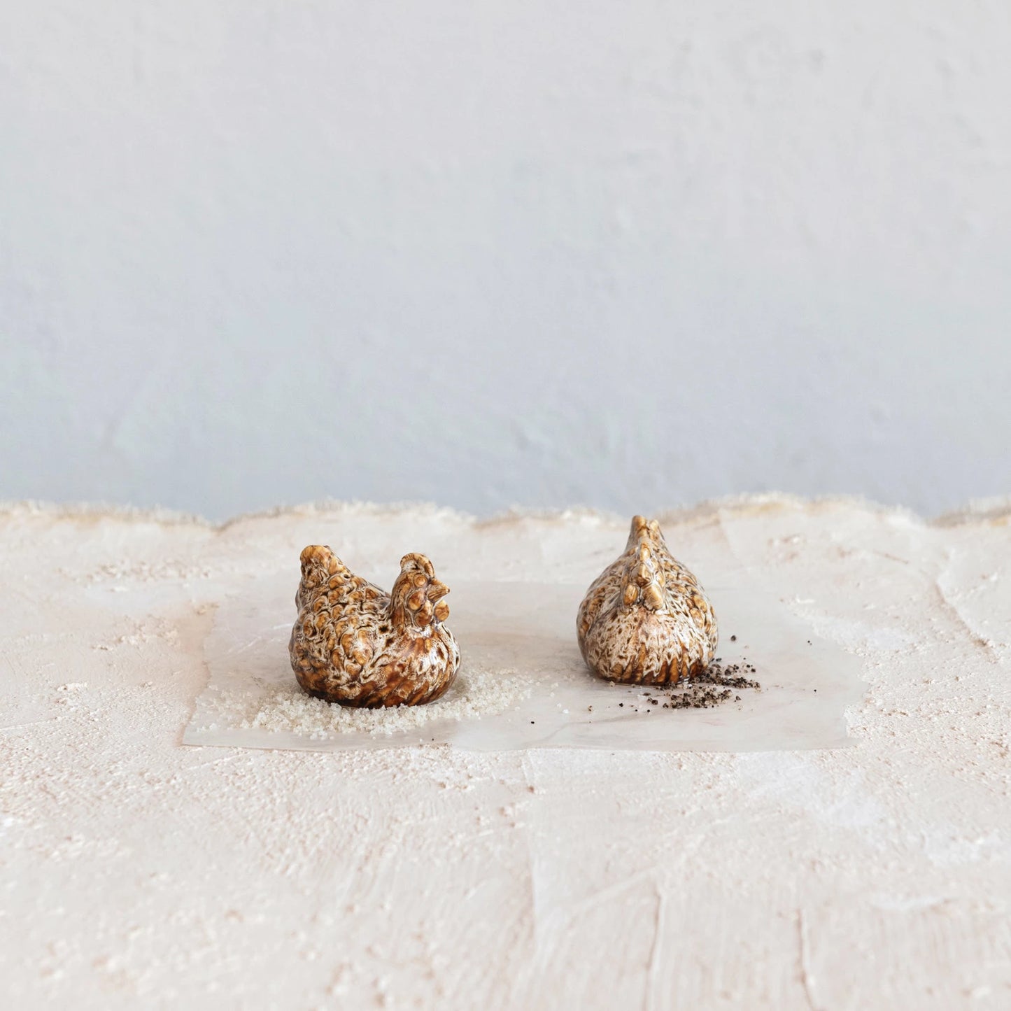 Stoneware Hen Shaped Salt & Pepper Shakers