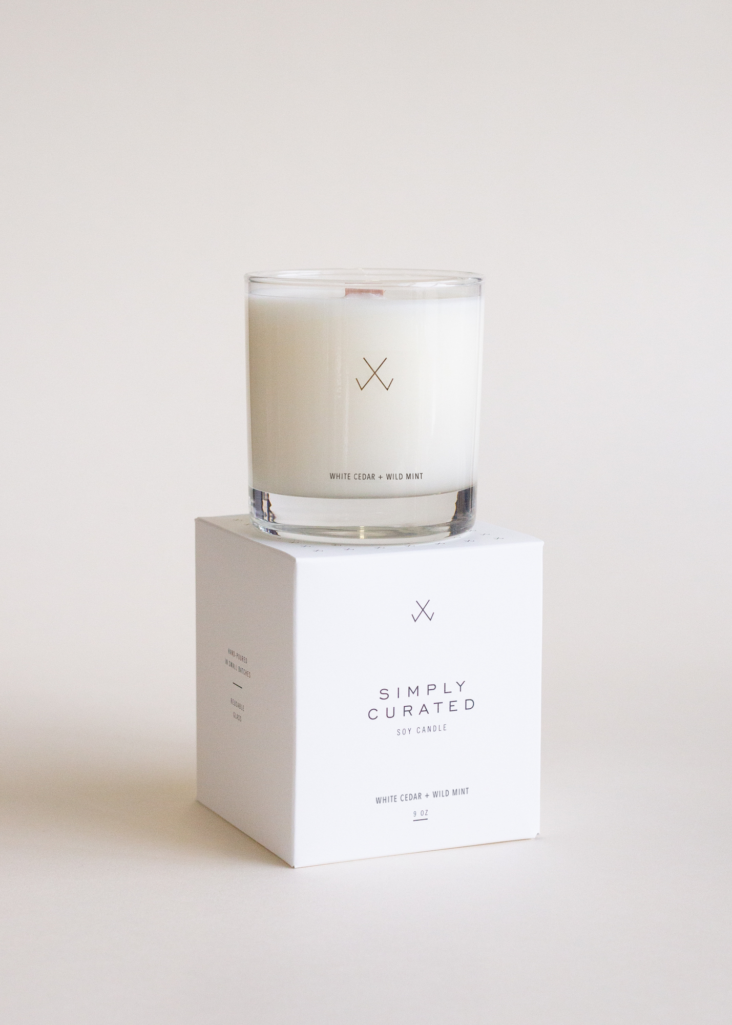 Simply Curated - White Cedar + Wild Mint - 9 oz Soy Candle