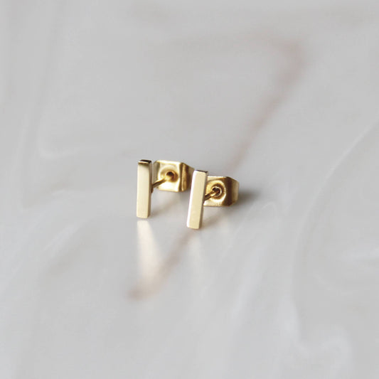 MAIVE - Bar Studs: Gold